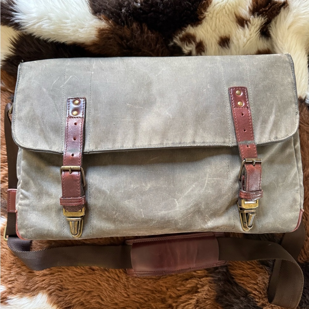 ONA Astoria Canvas Camera Messenger Bag with Leather Trim - Brown/Olive